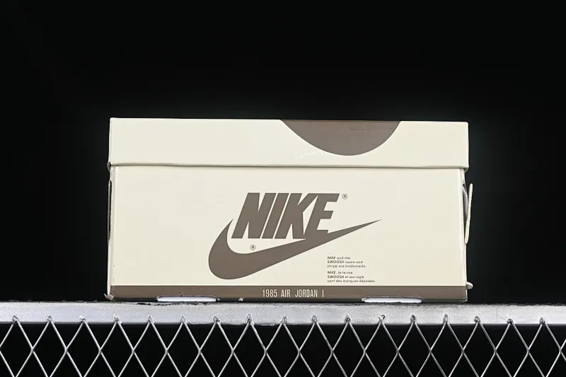 All categories Air Jordan Jordan series basketball shoes Air Jordan 1 Low B1 special price Travis Scott x Air Jordan 1 Low OG AJ1 Joe 1 undercut low DZ4137-106